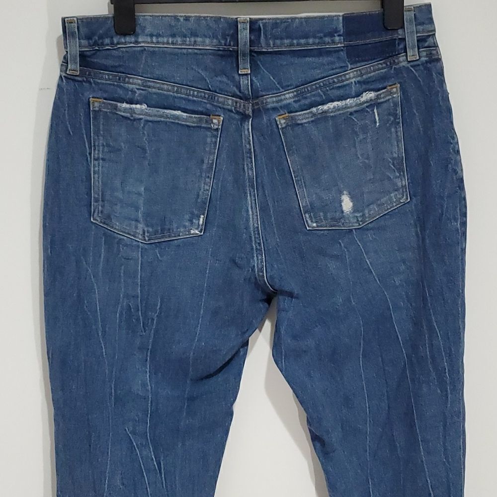 ABERCROMBIE & Fitch 36x26 High Rise Mom Jeans - Picture 4 of 7